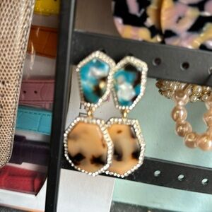 Gorgeous statement peice earrings